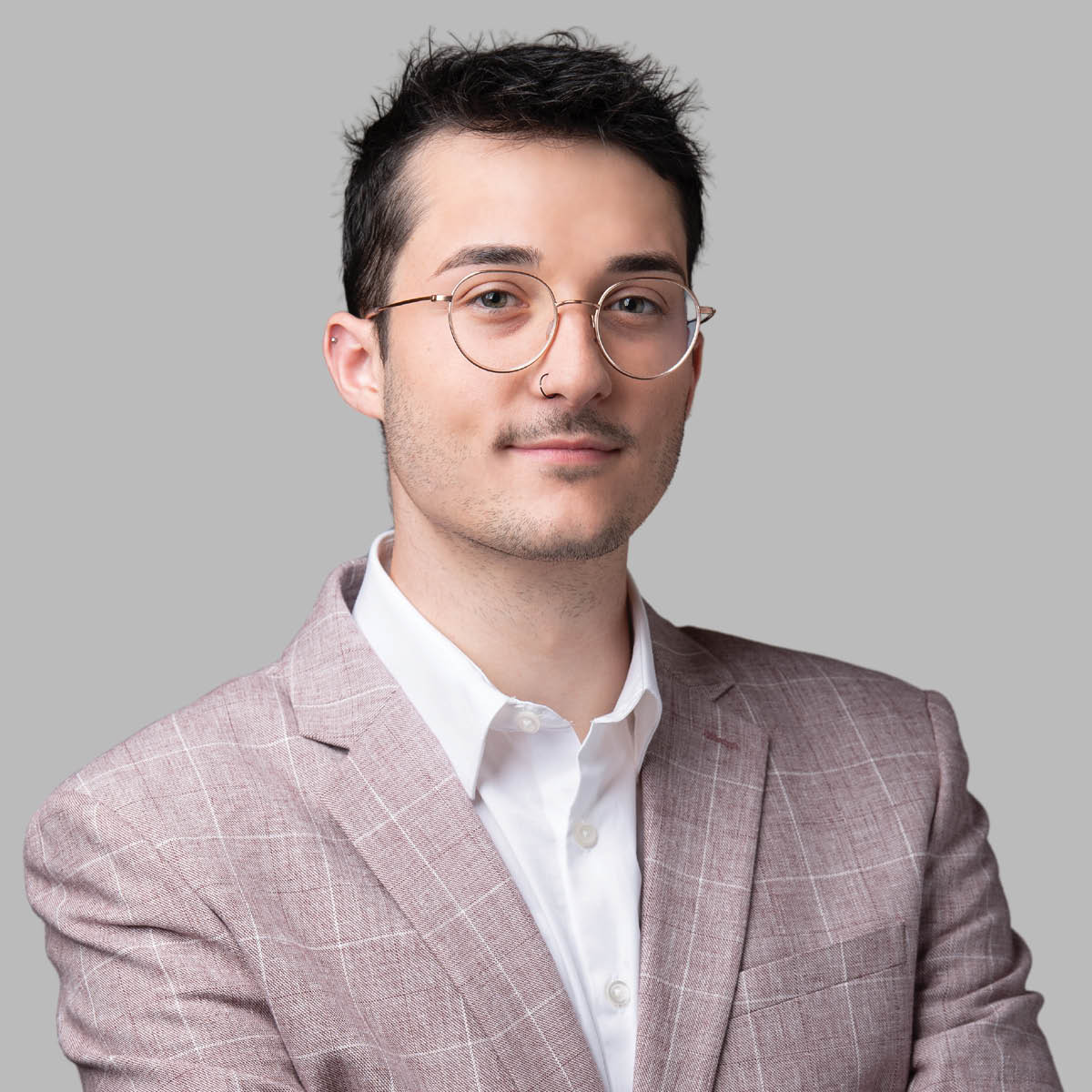 Trevor Ross headshot